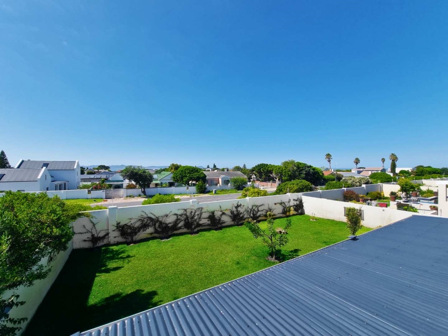 3 Bedroom Property for Sale in Westcliff Western Cape